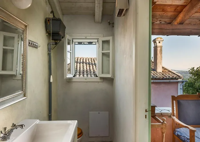 Rustic Escape By Konnect, Агиос-Маркос