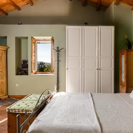 Feriehus Rustic Escape By Konnect, Ágios Márkos