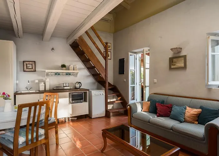 Rustic Escape By Konnect, Tatil Evi