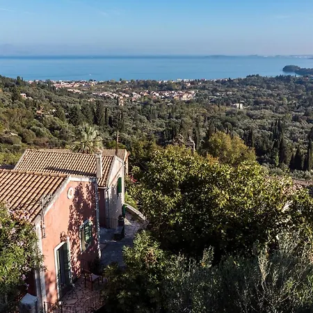 Σπίτι διακοπών Rustic Escape By Konnect, *